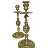Pair of bronze torches chiseled with foliage, 19th century