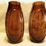 Paire de vases en verre coloré