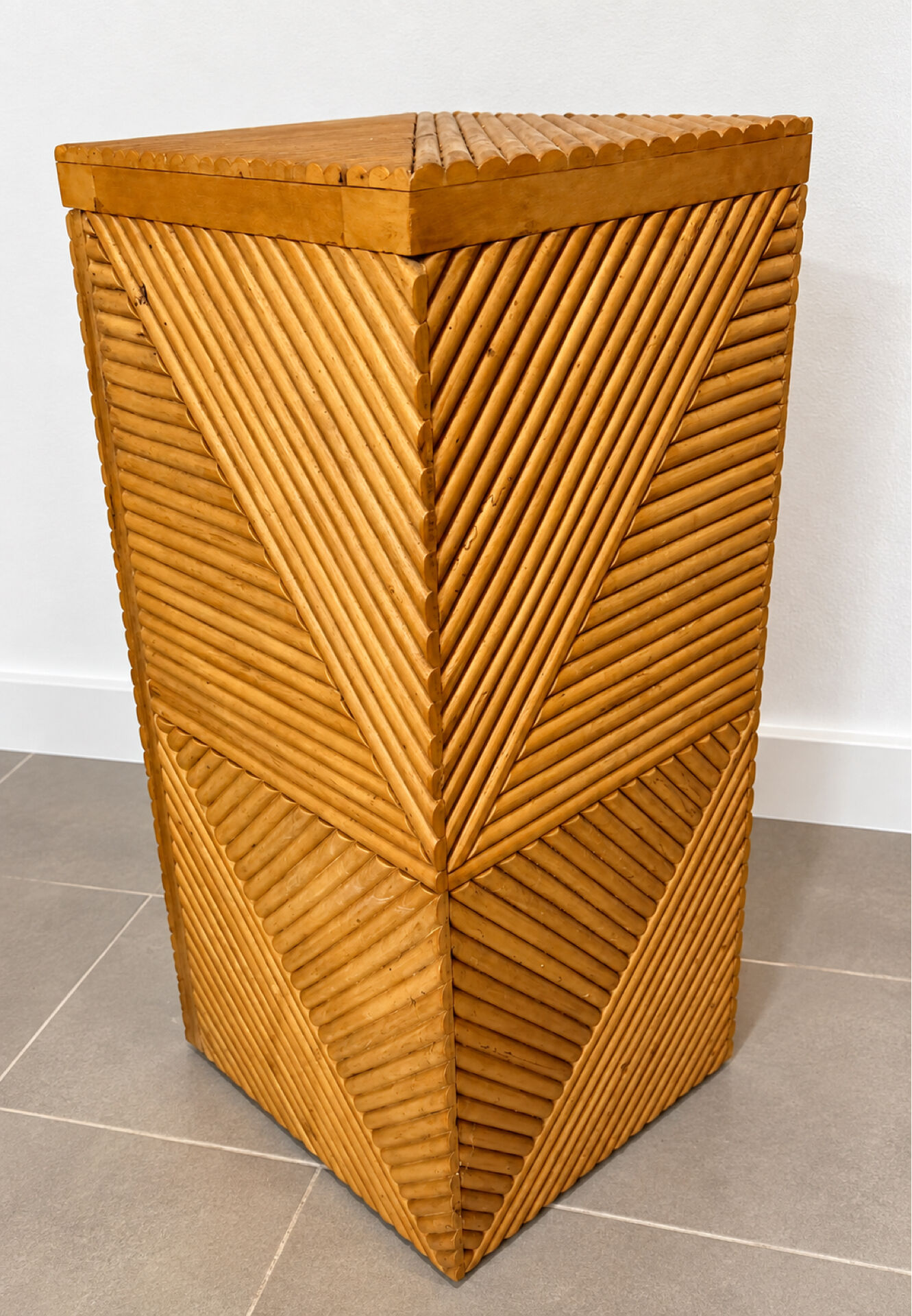 Wooden column