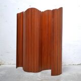 Vintage wooden screen published by snsa