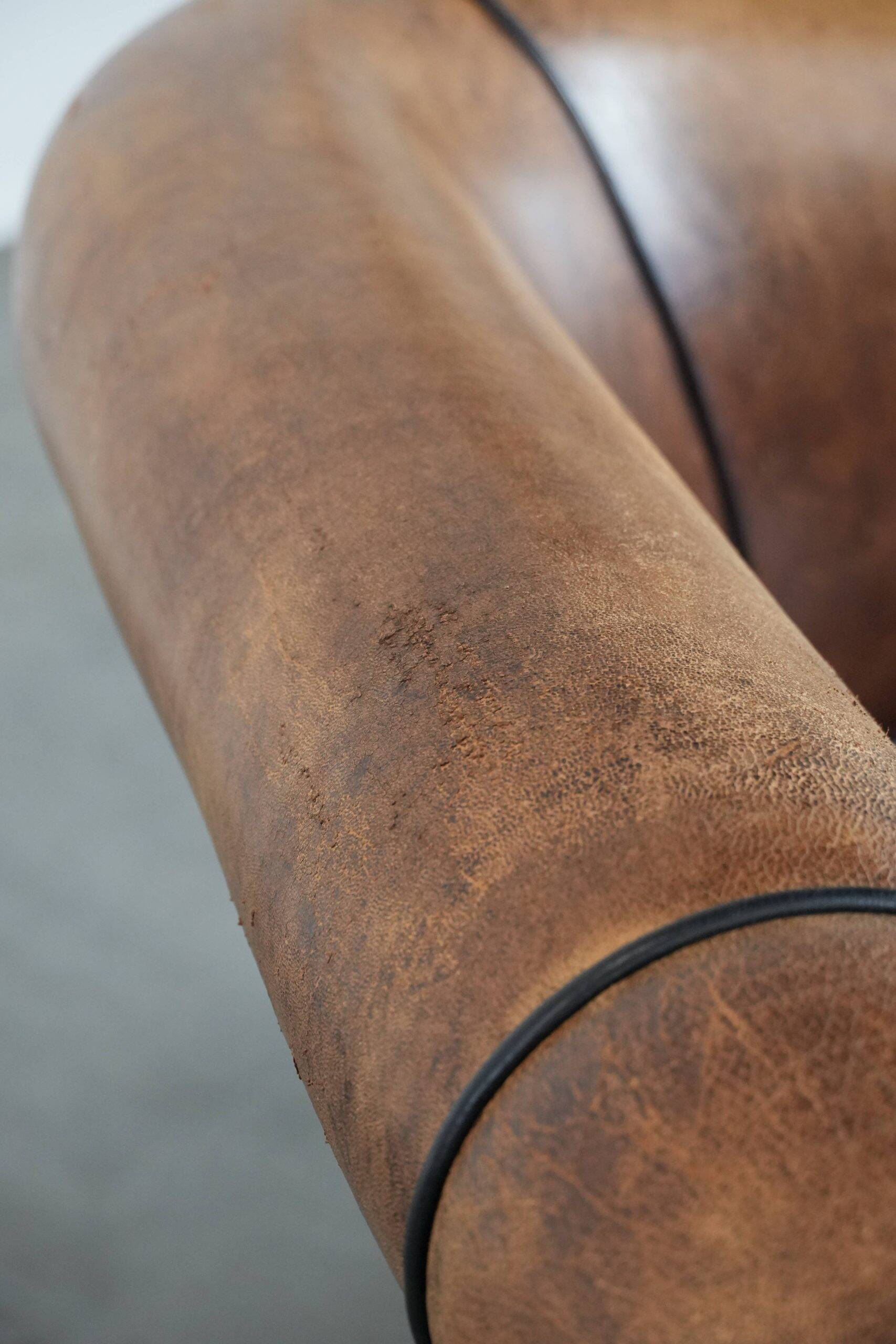 Comfortable vintage sheepskin 2.5-seater club sofa