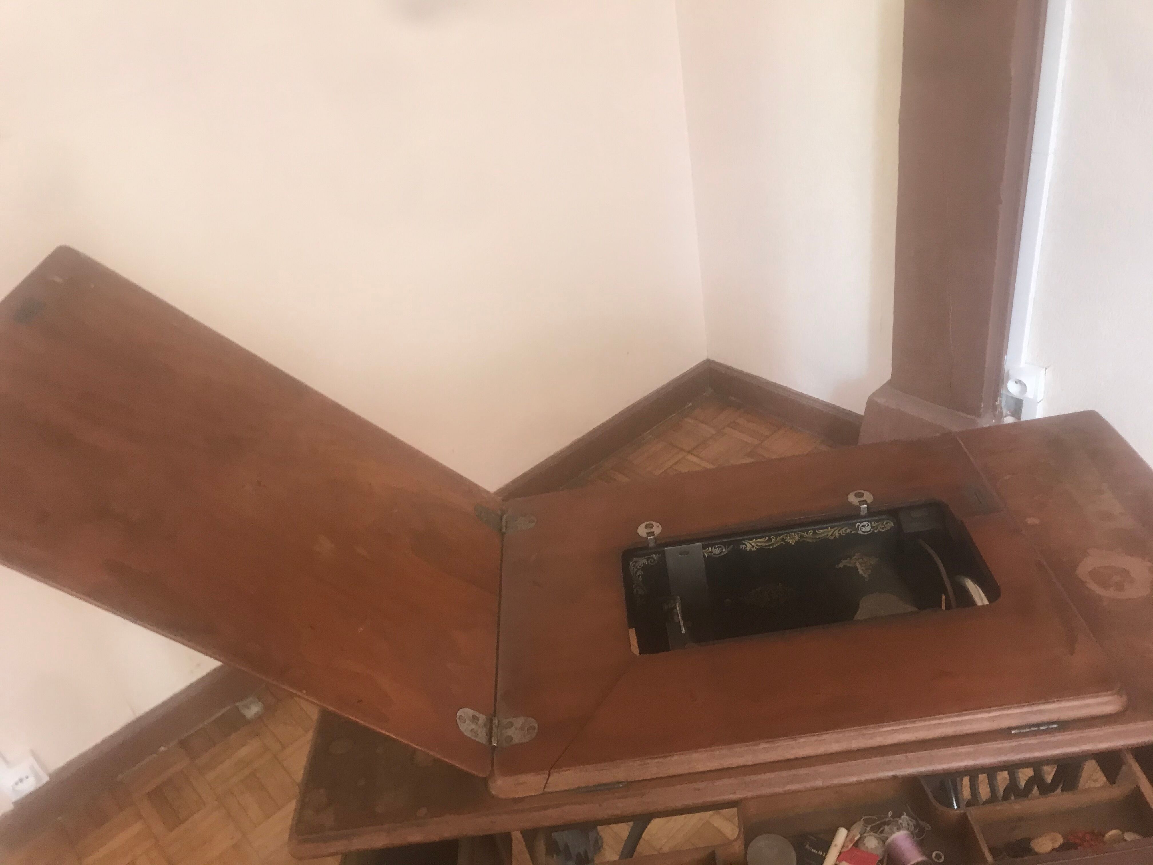 Singer sewing machine furniture
