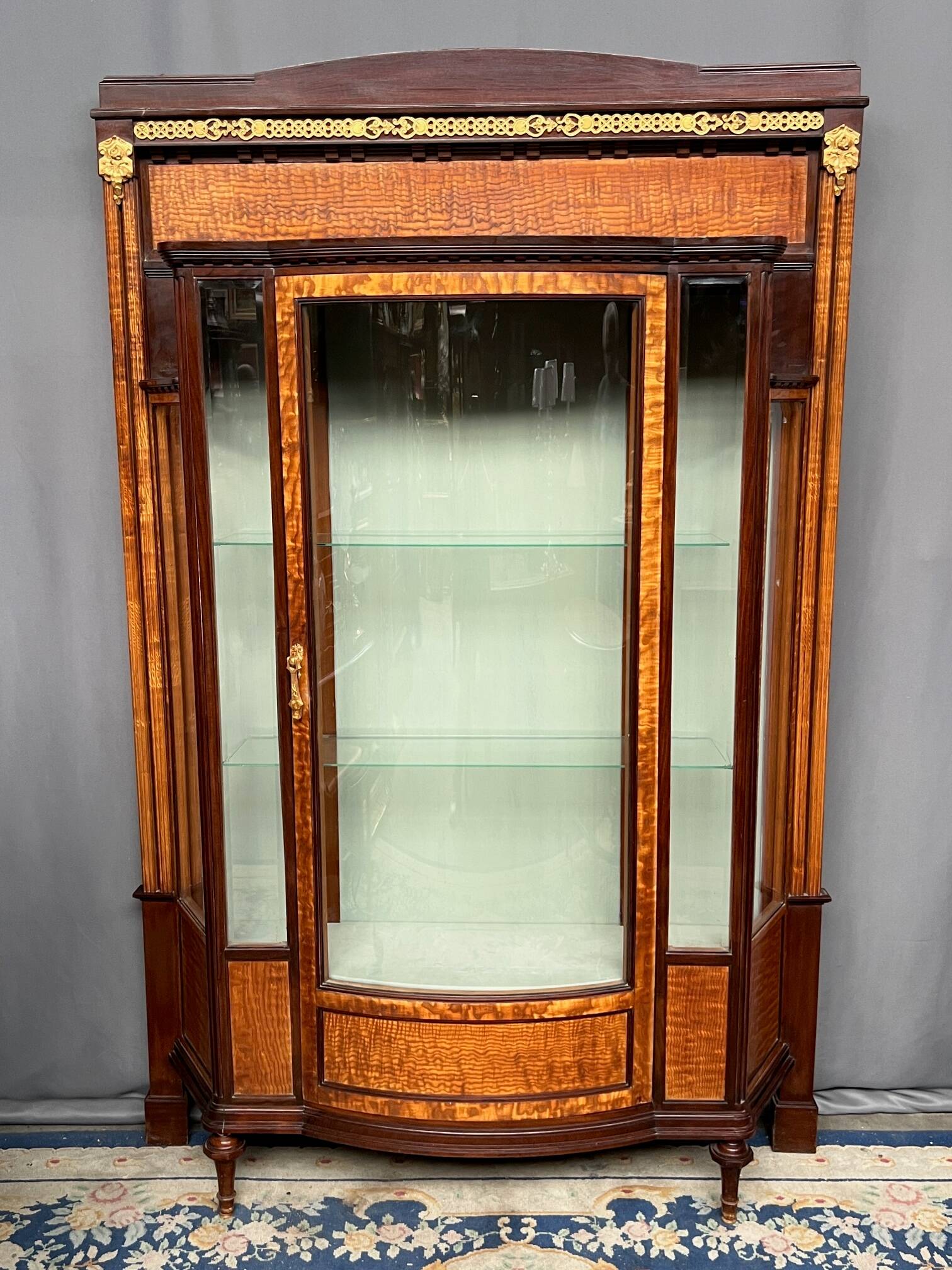 Maurice Dufrêne-Élysée. Art Deco window display.