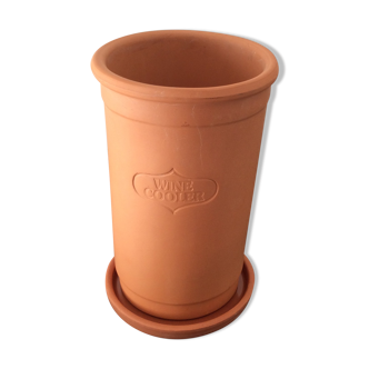 Wine cooler with terracotta saucer