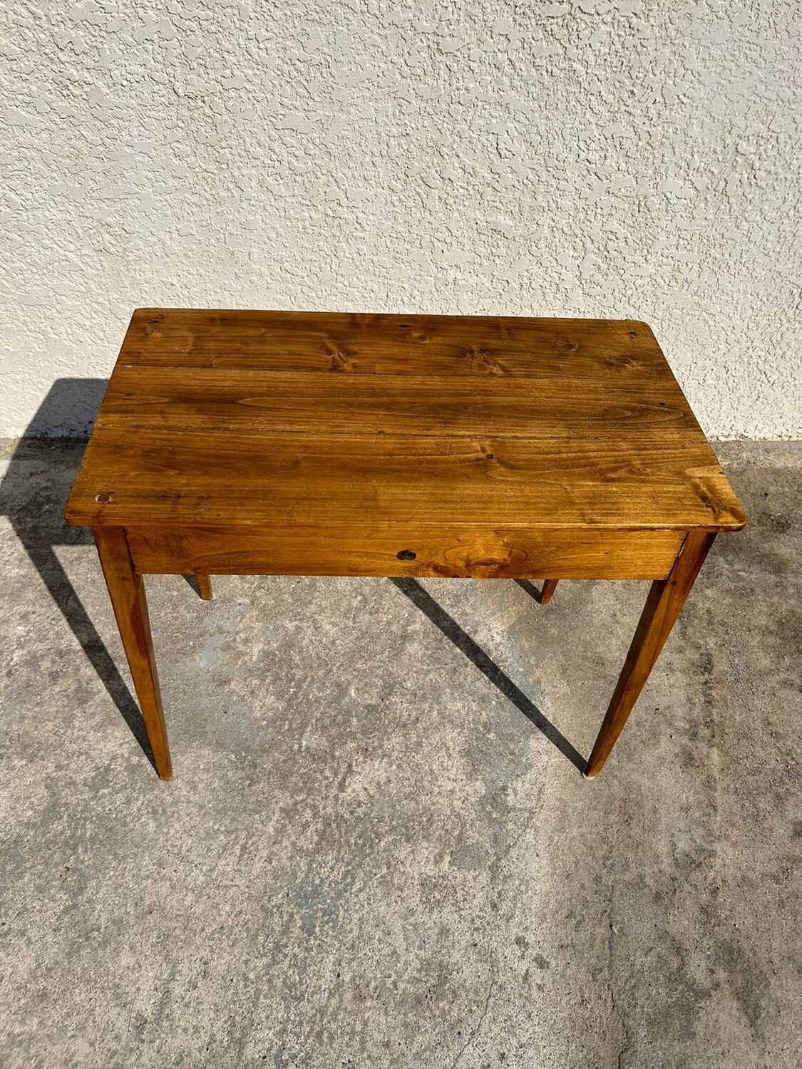 Bureau ancien en noyer