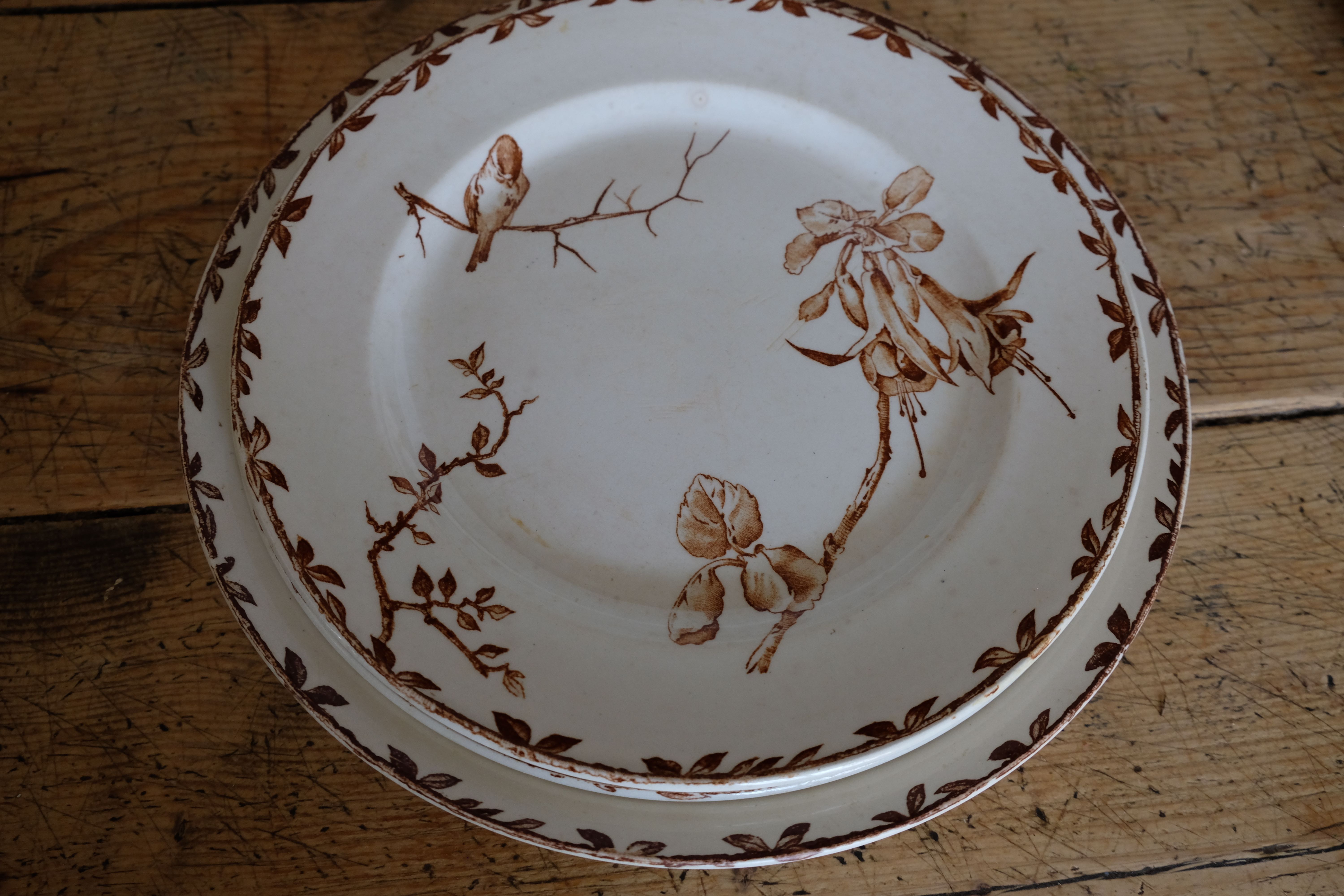 Antique brown Oxford model plate, HB - Choisy-le-Roy Co., 1900s