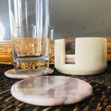 Glass bottoms with onyx support