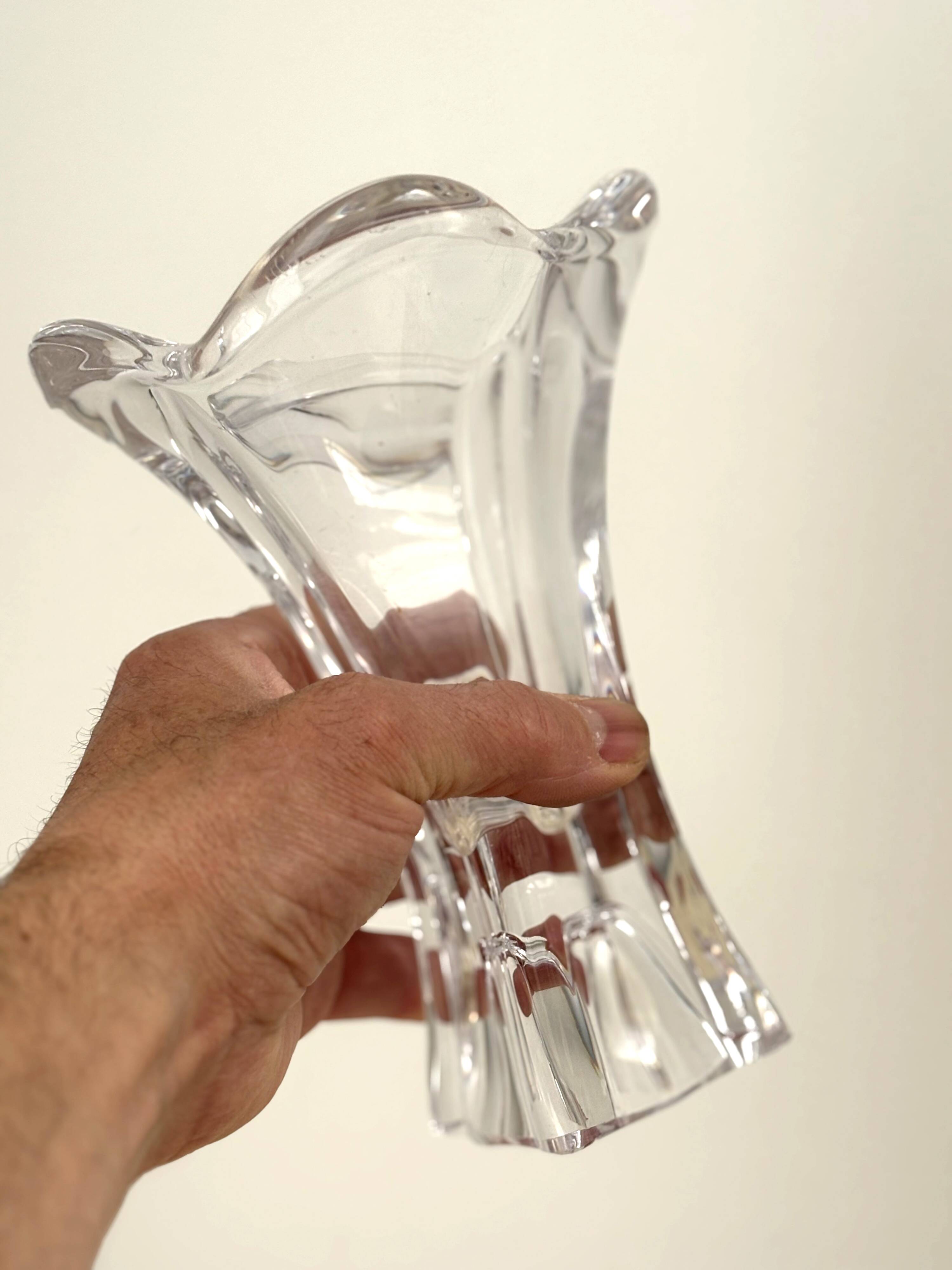 Petit vase corolle cristal de Bayel, design moderne épuré, déco de table ch
