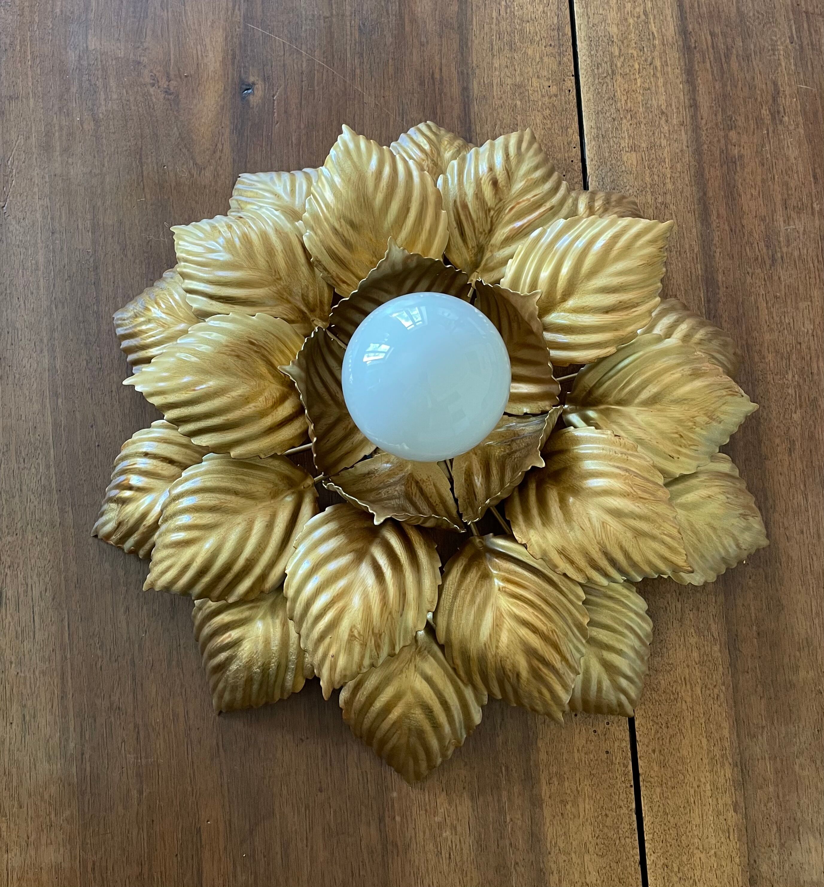 Ceiling light golden flower