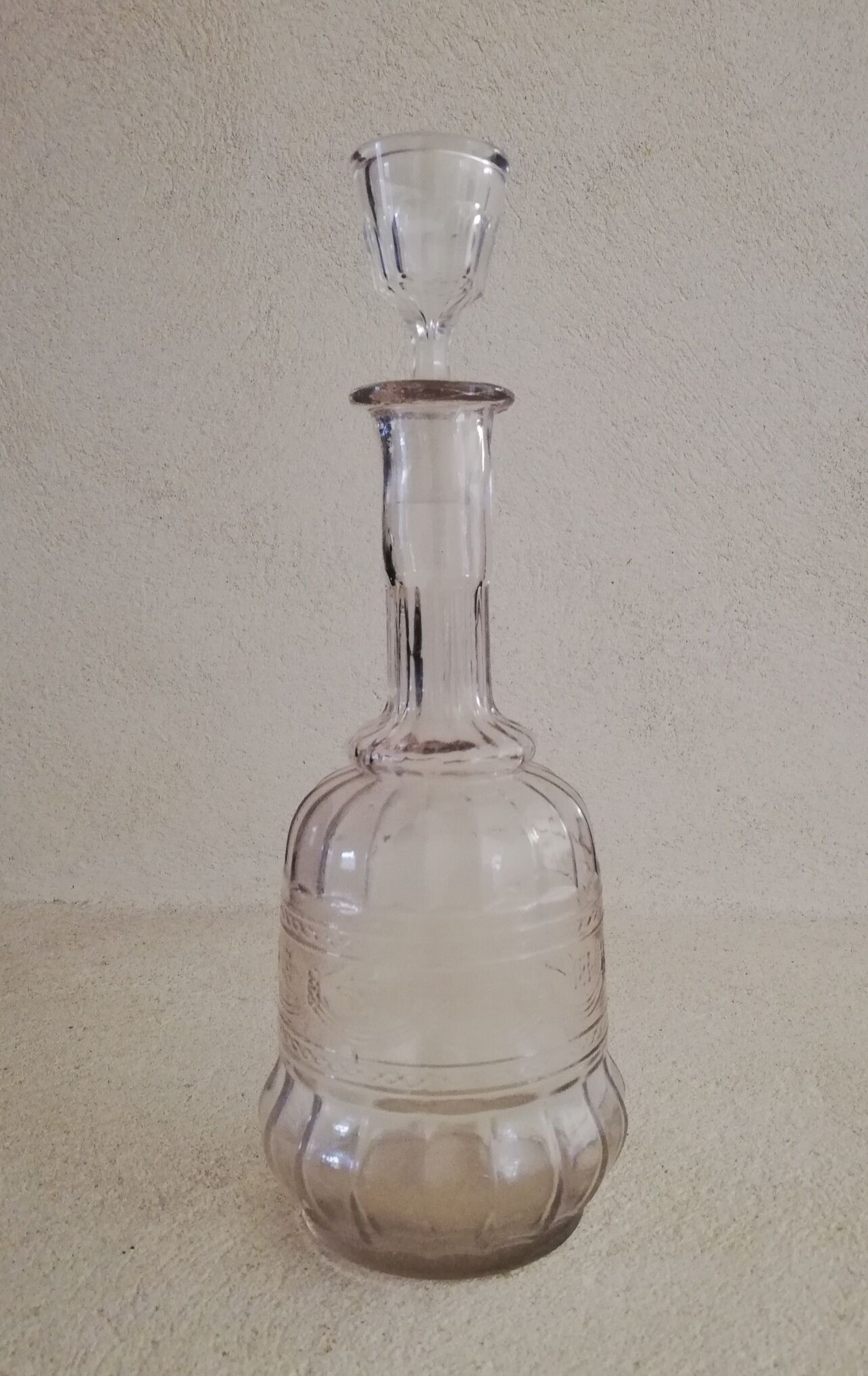 Molded glass decanter