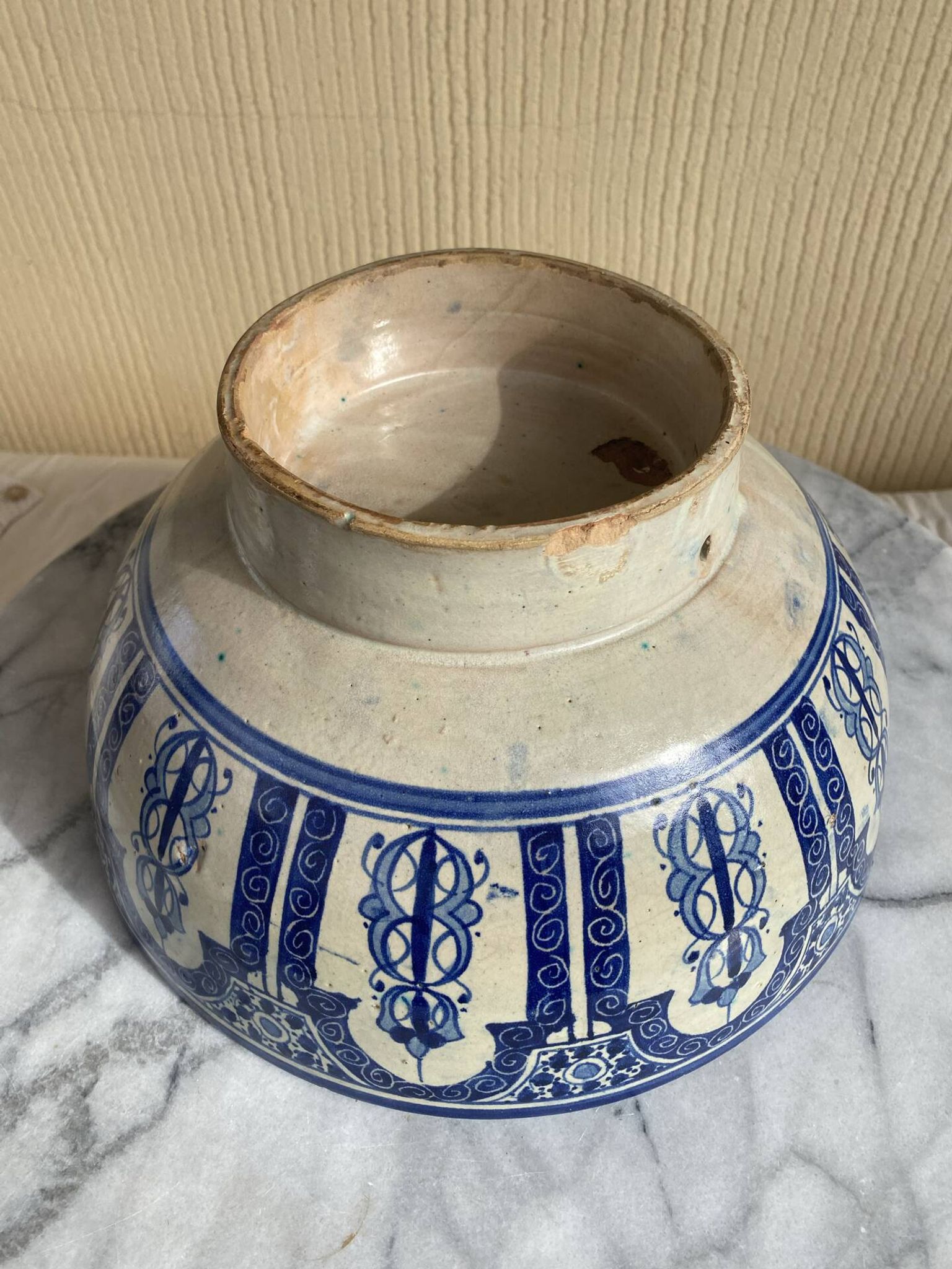 Ancient large Moroccan tarbouche dish from the 19th century.
