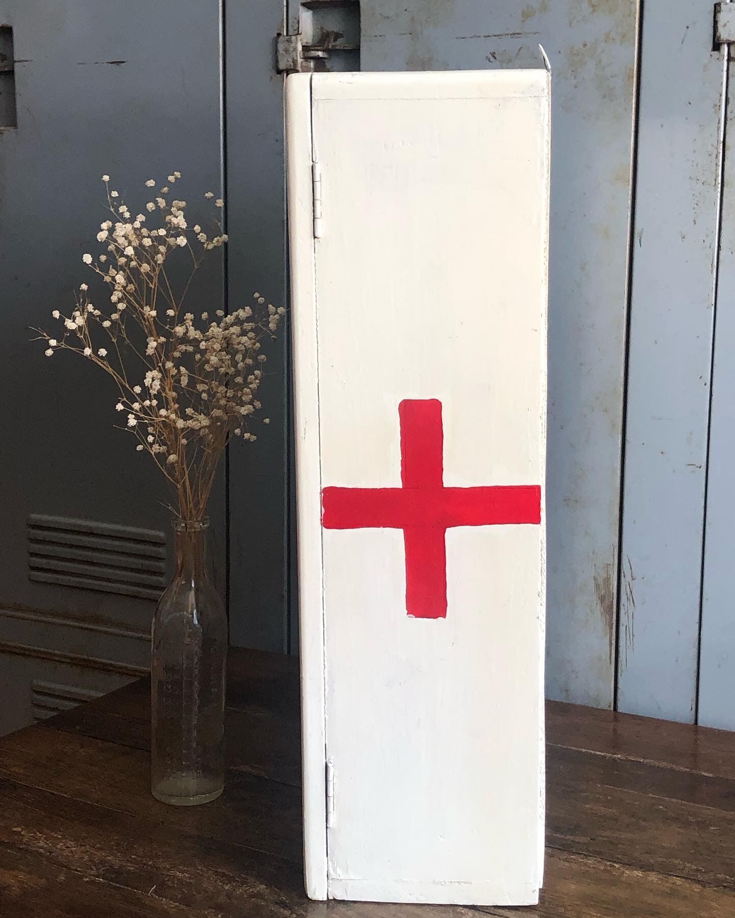 Medicine cabinet