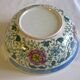 Soup tureen / dish with lid in Chinese porcelain, floral decorations.