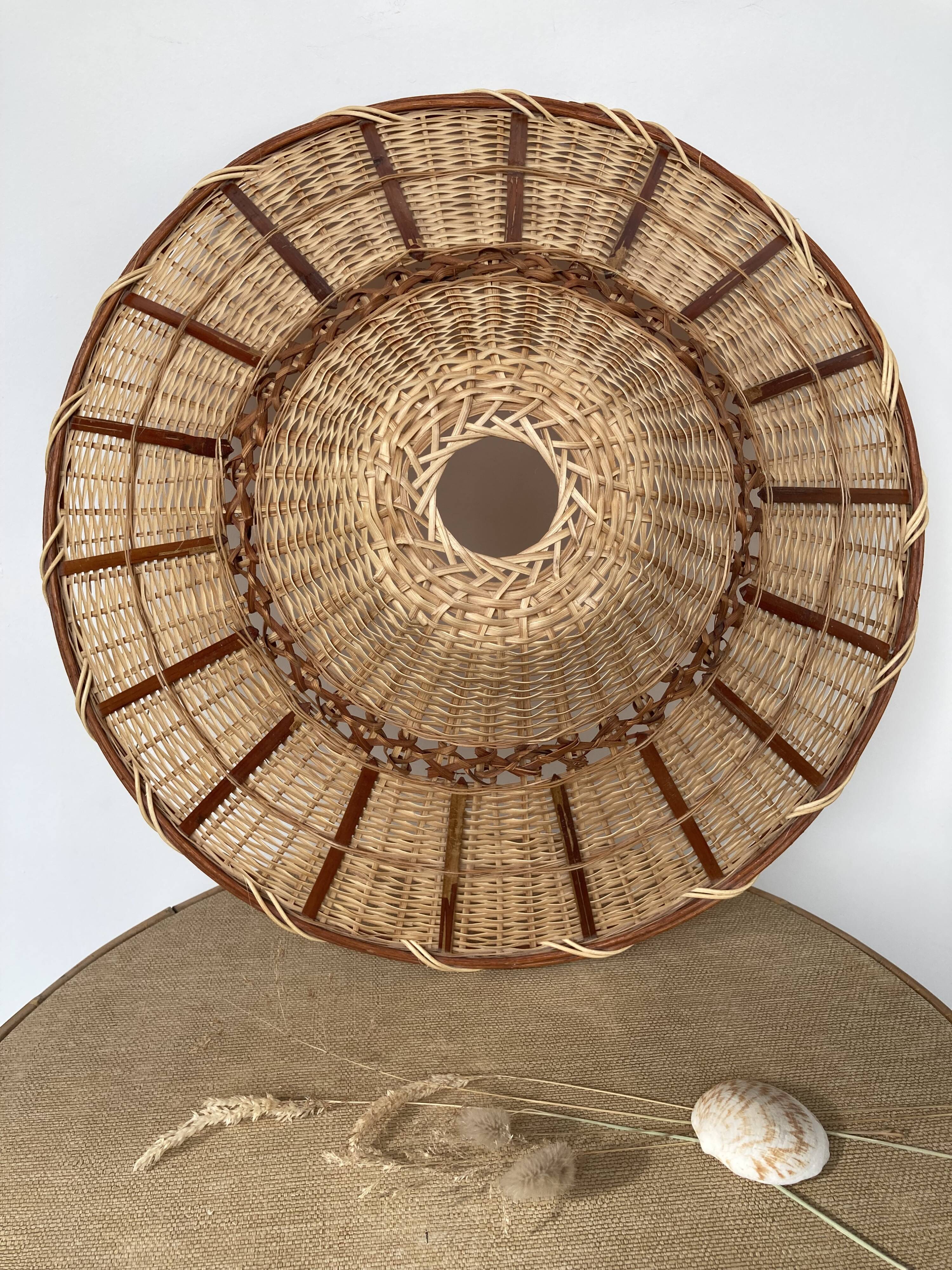 Suspension lampshade rattan and wicker