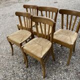 5 mulched bistro chairs