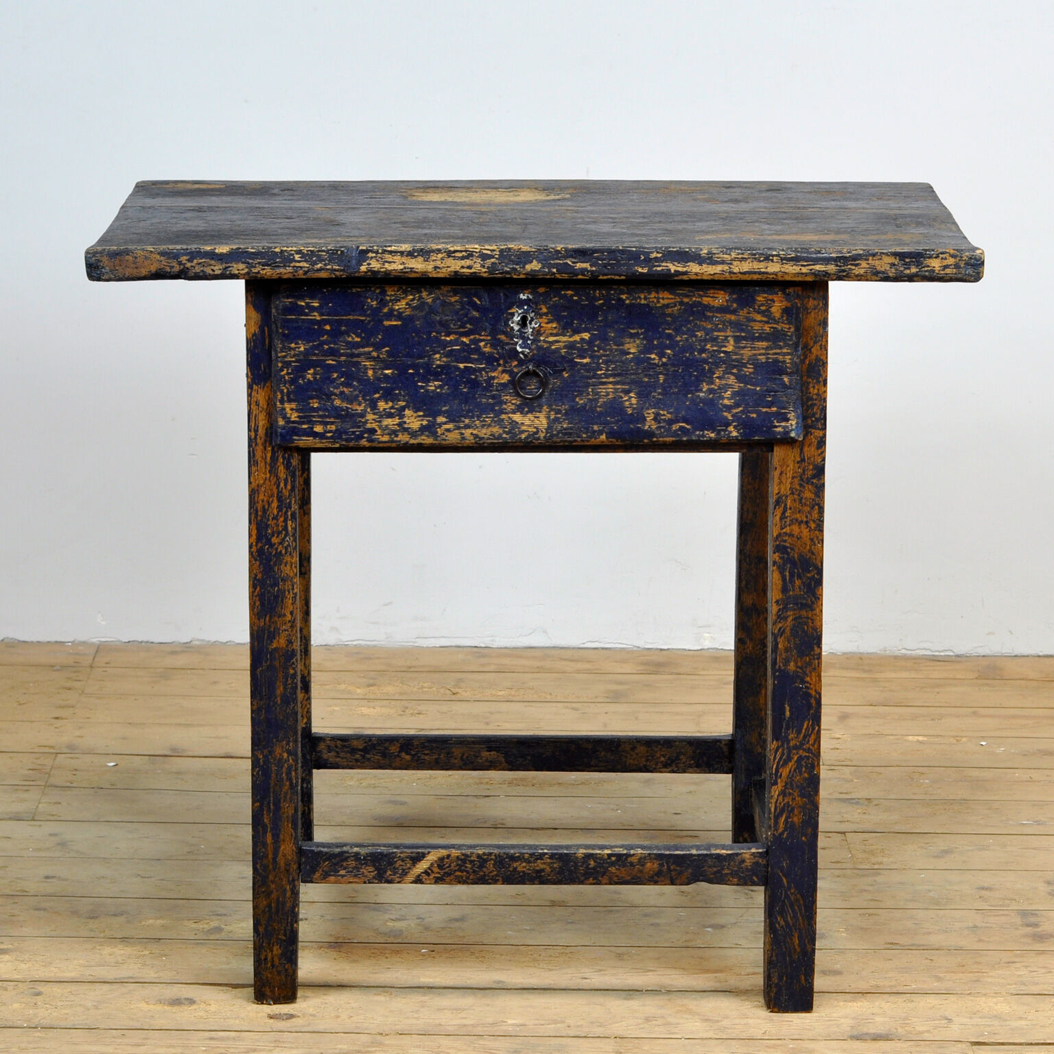 Country pine farmhouse side table, circa 1900