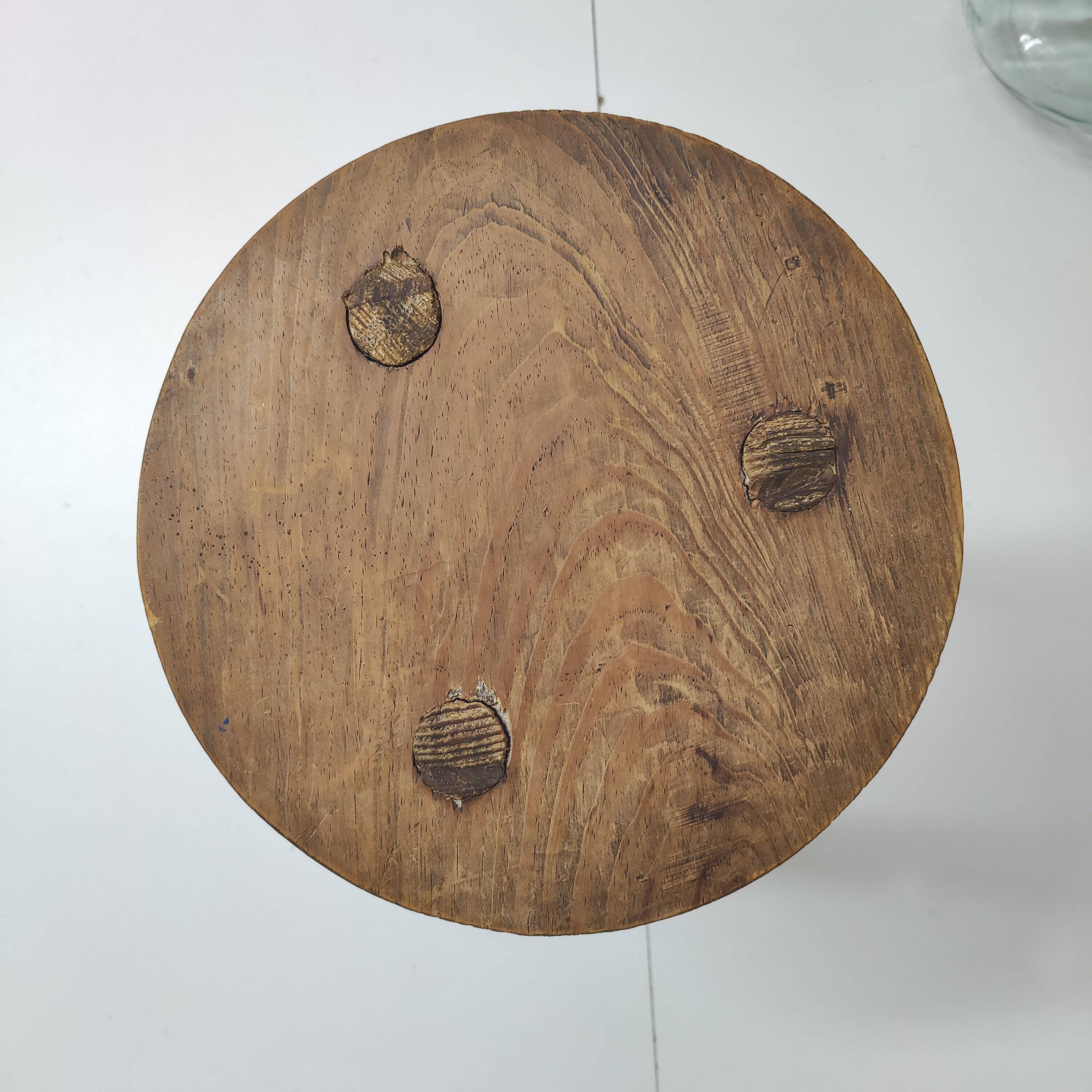 Solid wood farmhouse tripod stool