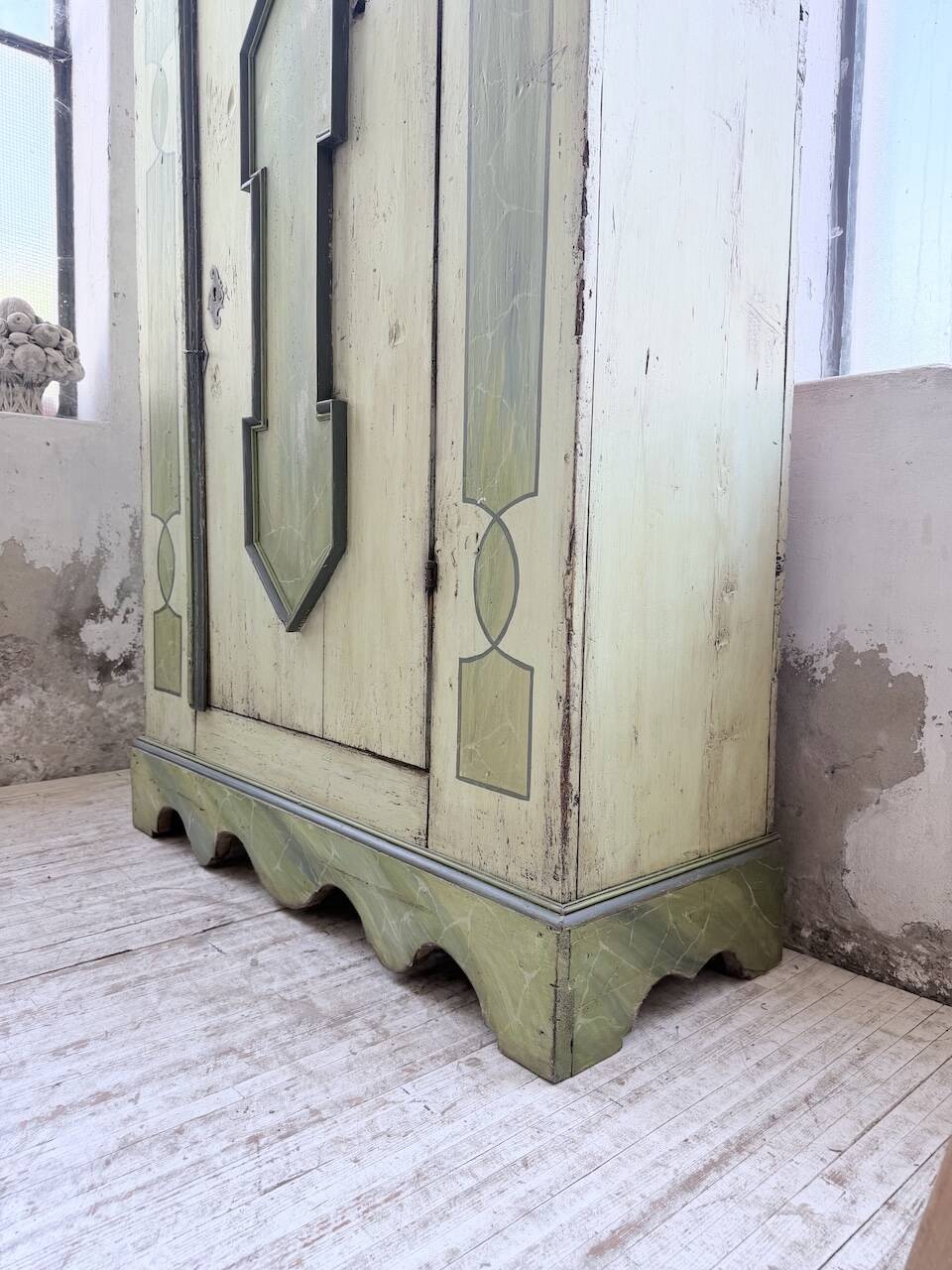 Armoire polychrome alsacienne 1800