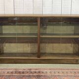 1970s English mahogany display cabinet with sliding doors