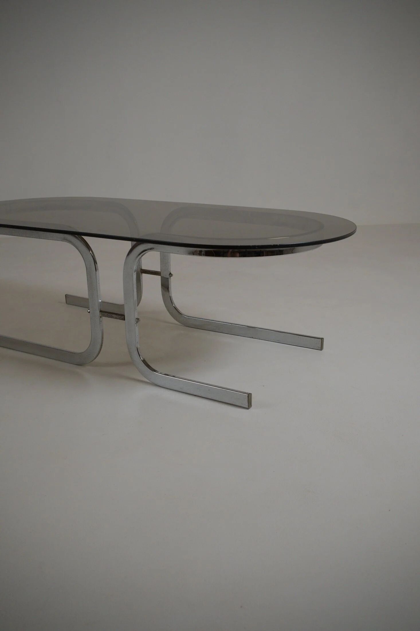 Table basse d'inspiration space age, années 1970