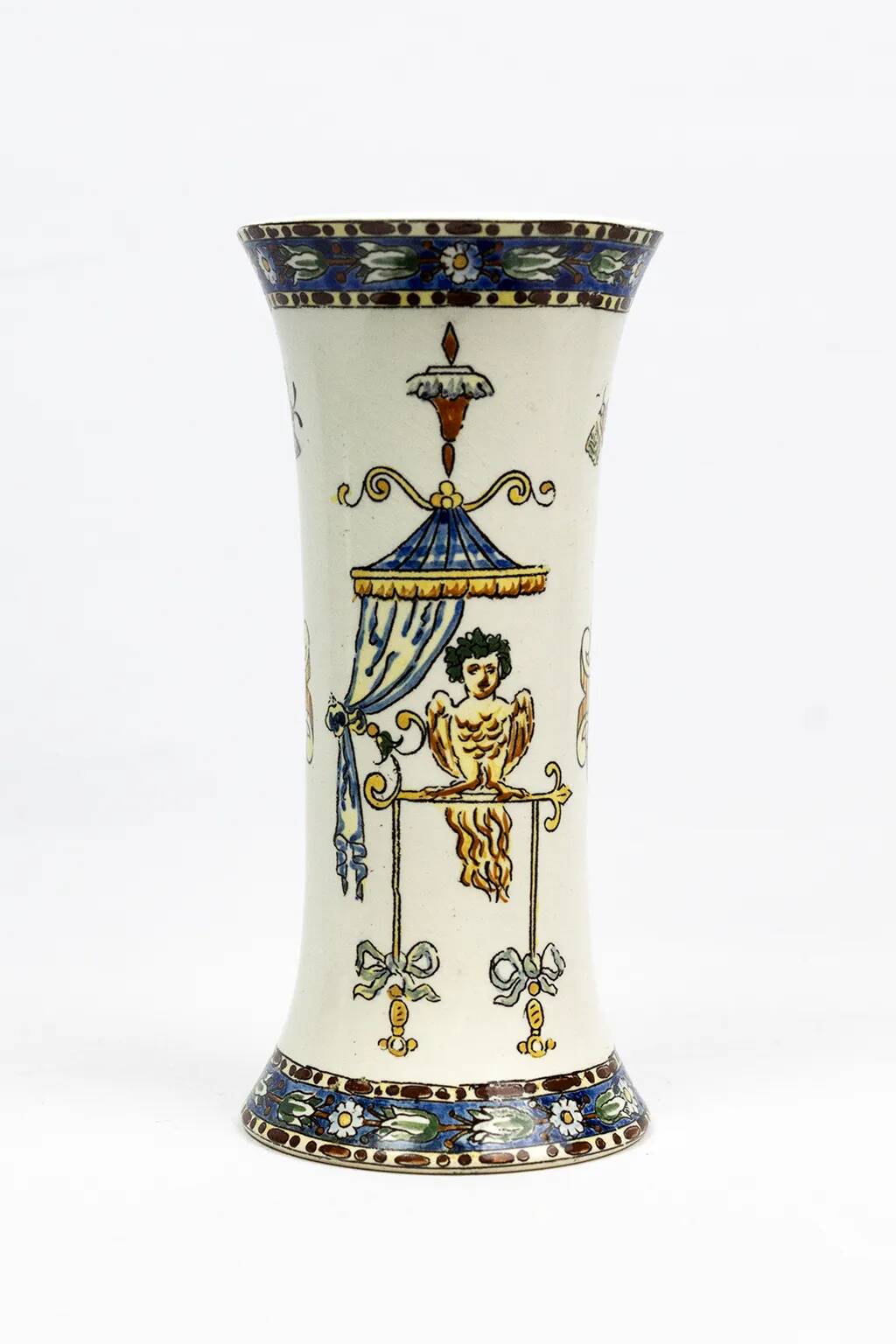 Cornet vase in fine earthenware from Gien, Renaissance decoration — late 19th century