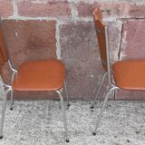 2 “Pétal” chairs from Soudévinyl