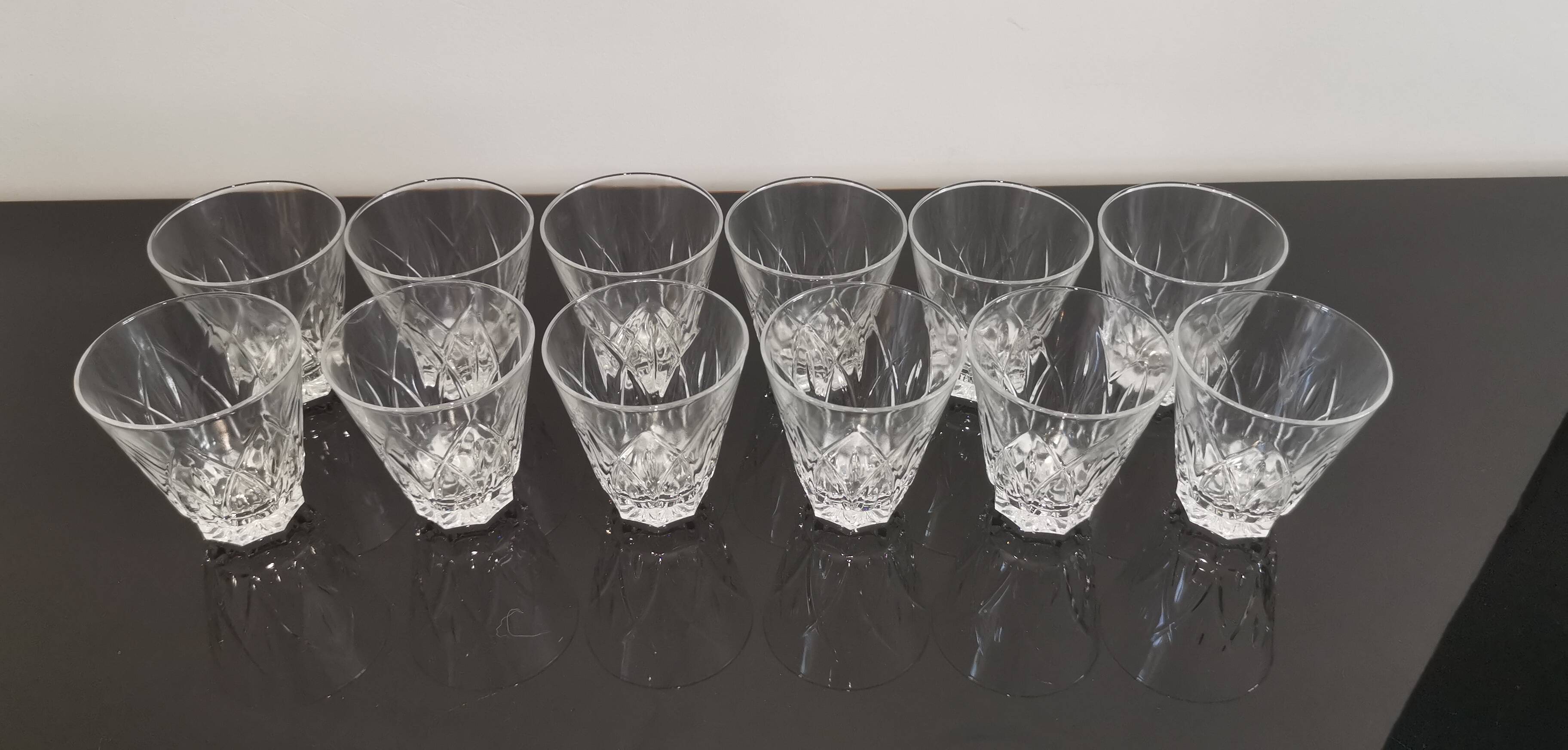 6 vintage chiseled crystal port glasses