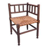 Ancien fauteuil paillé d angle de coin en bois tourné