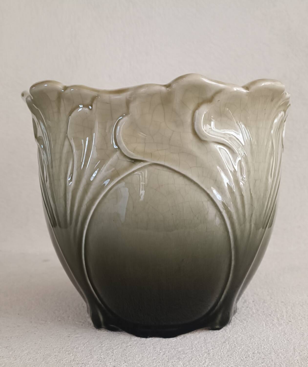 Art Nouveau Fives-Lille flowerpot