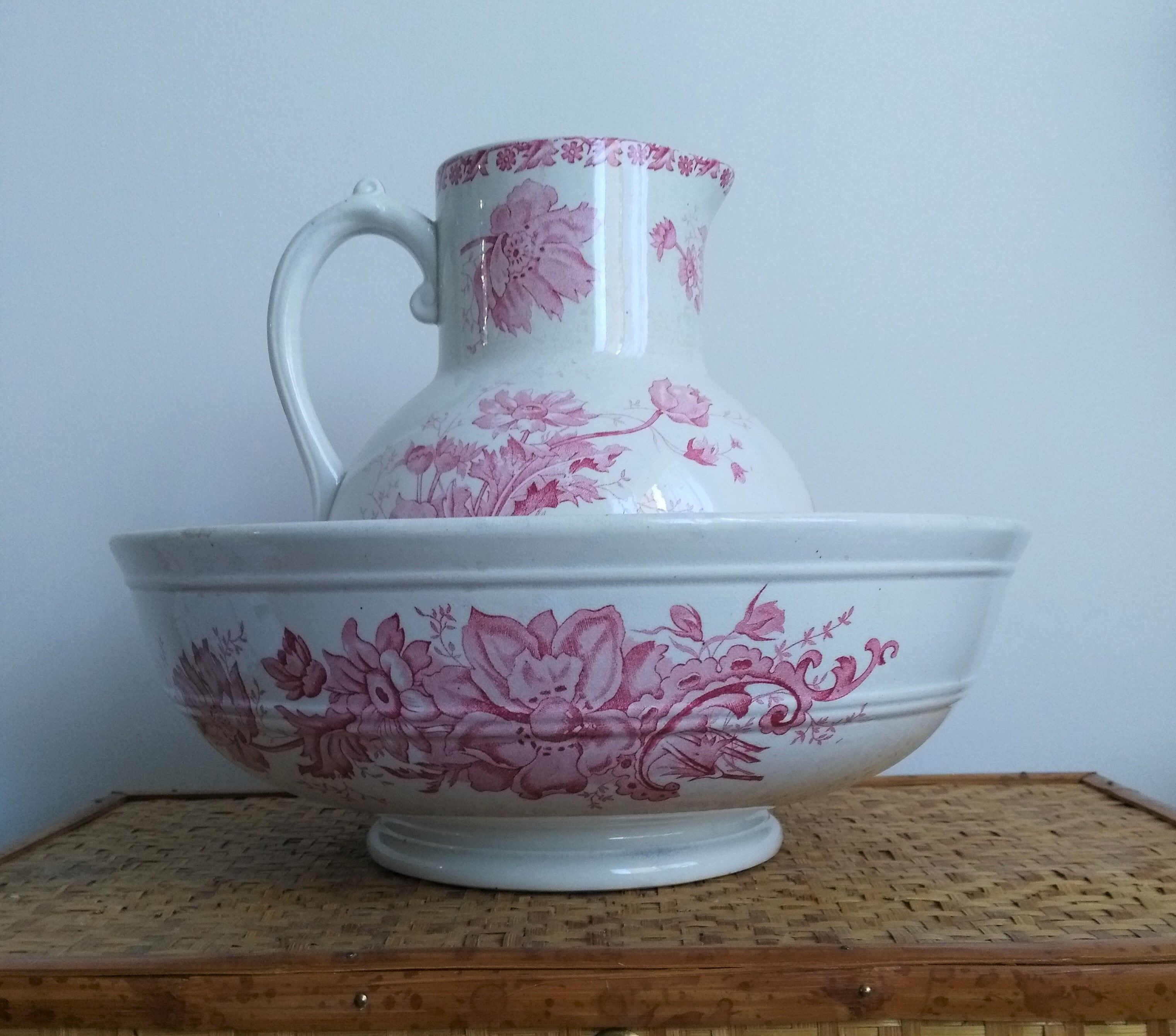 St Amand Hamage vintage toilet bro