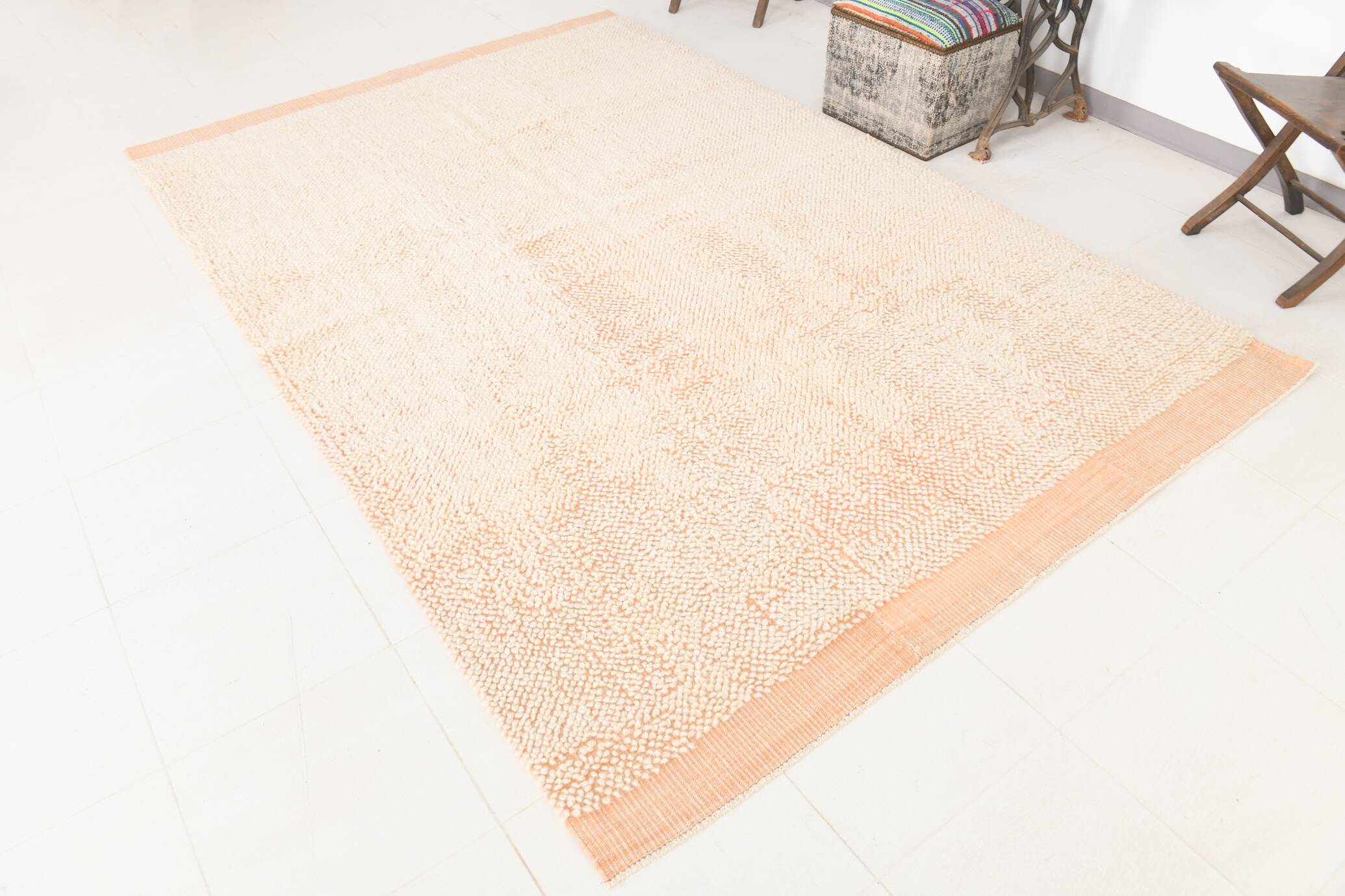 6x10 Pale Salmon Beige Handmade Contemporary Vintage Rug