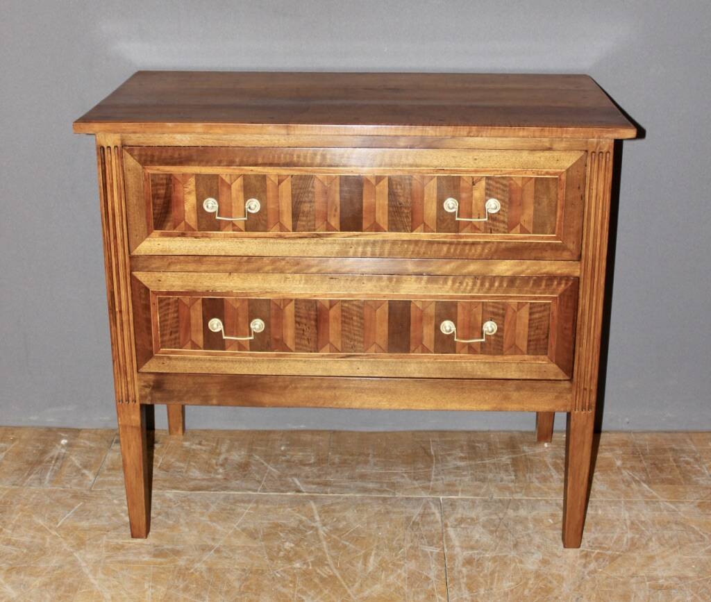 Louis XVI style chest of drawers in walnut and 19th century marquetry