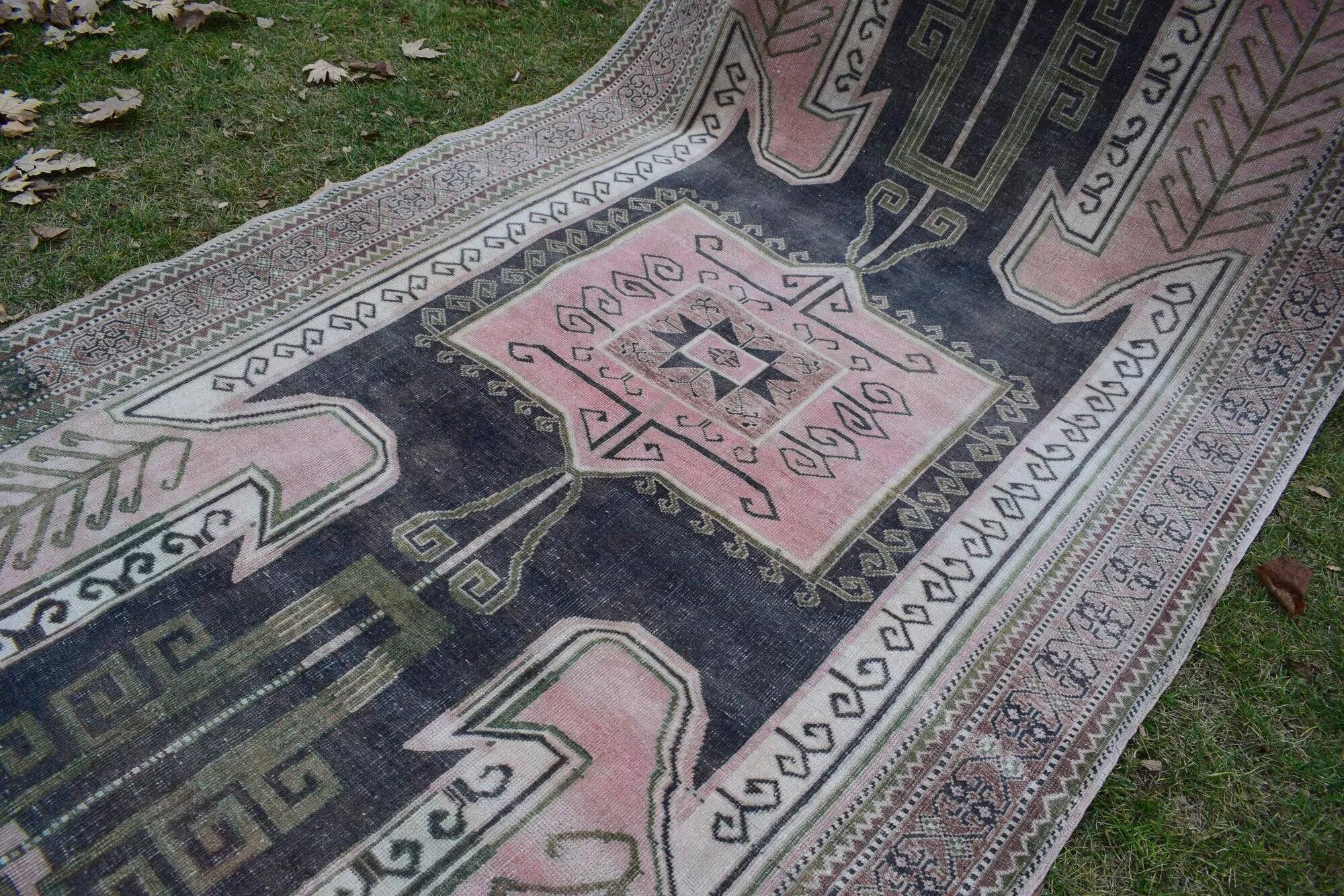 Vintage Turkish hallway rug 170x350 cm