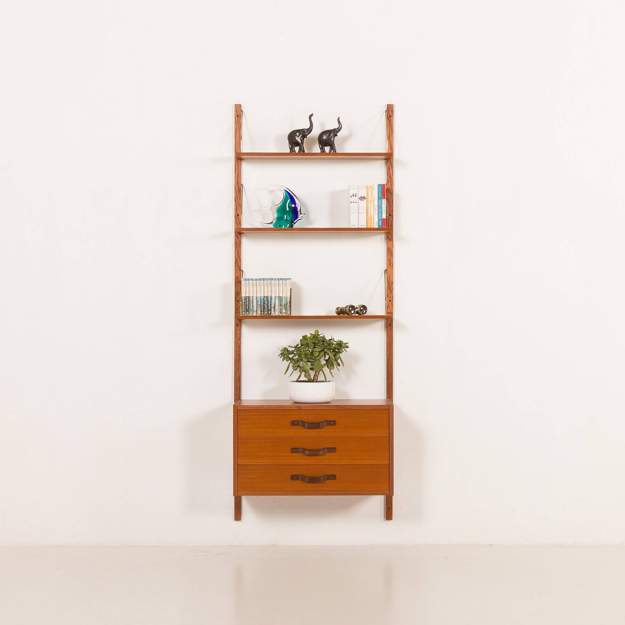 Scandinavian mid century wall unit in teak, 1960s