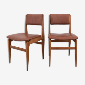 Pair of chairs in wood and brown skaï