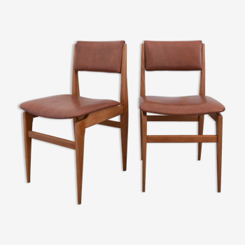 Paire de chaises en bois et skaï marron