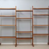 Étagères en teck du milieu du siècle années 1960