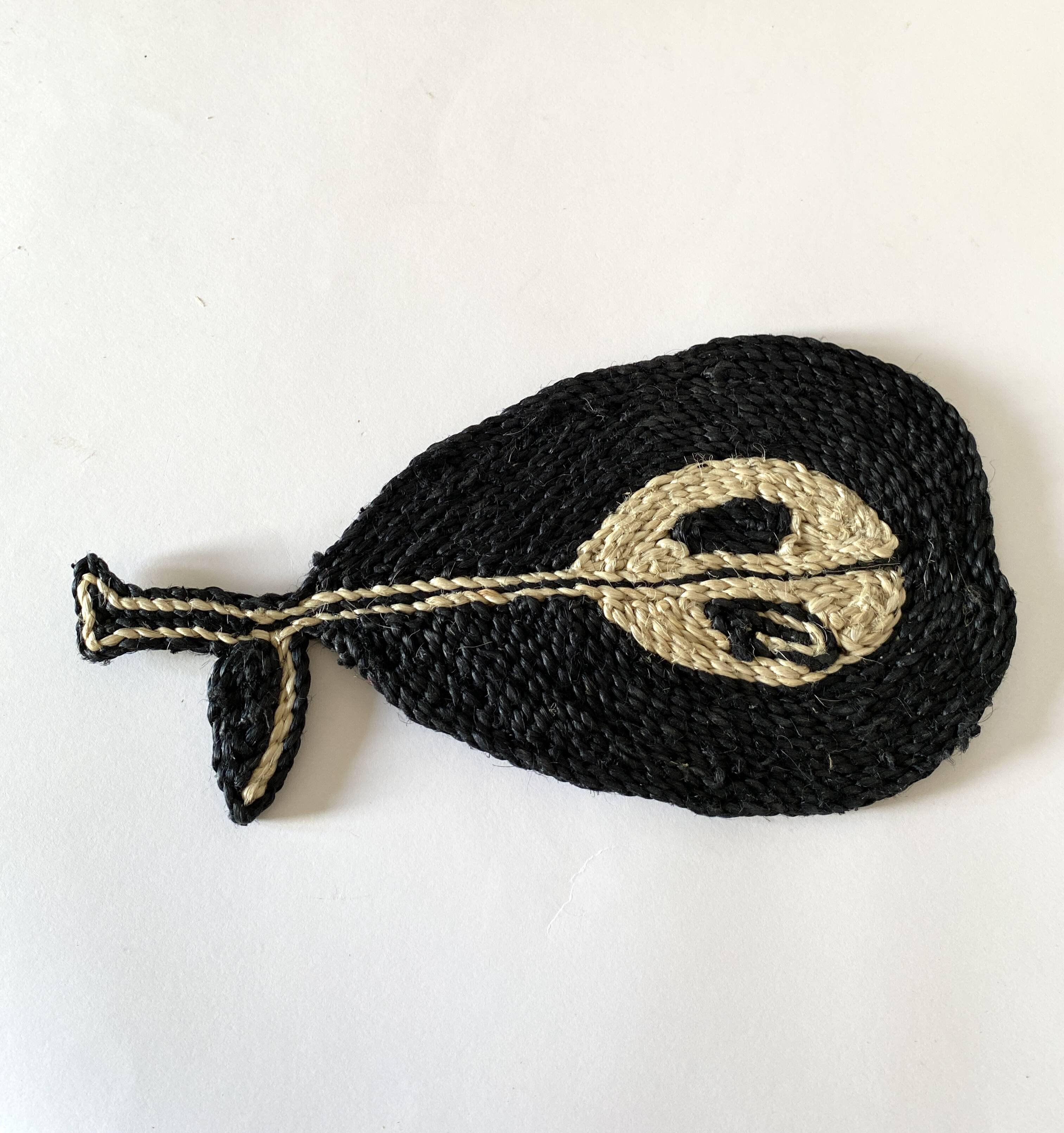 Trivet, braided fibers