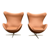 2x Fritz Hansen Egg chair by Arne Jacobsen in Cognac leather, new condition!