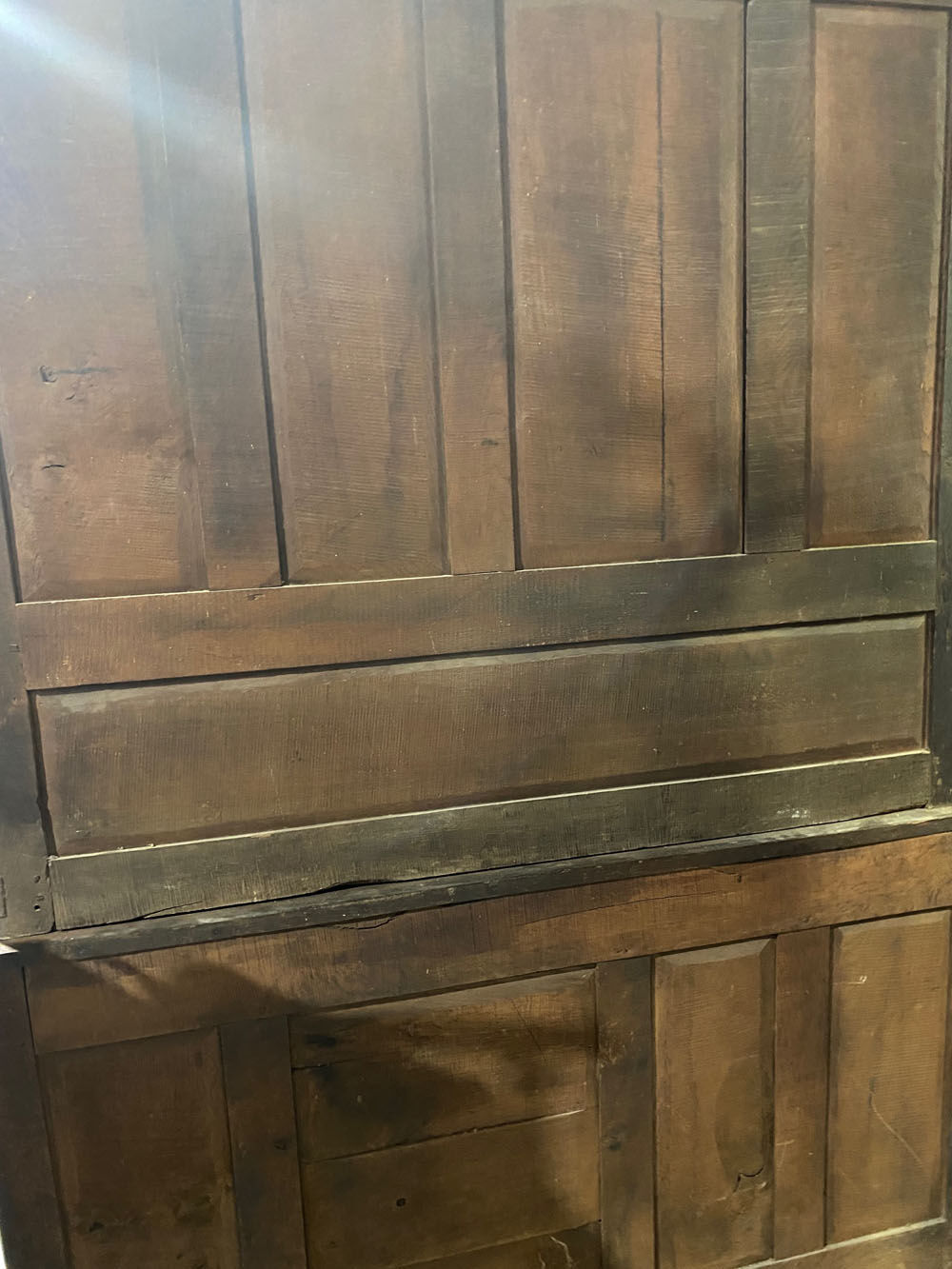 Buffet 2 bodies in solid oak. 2 bodies