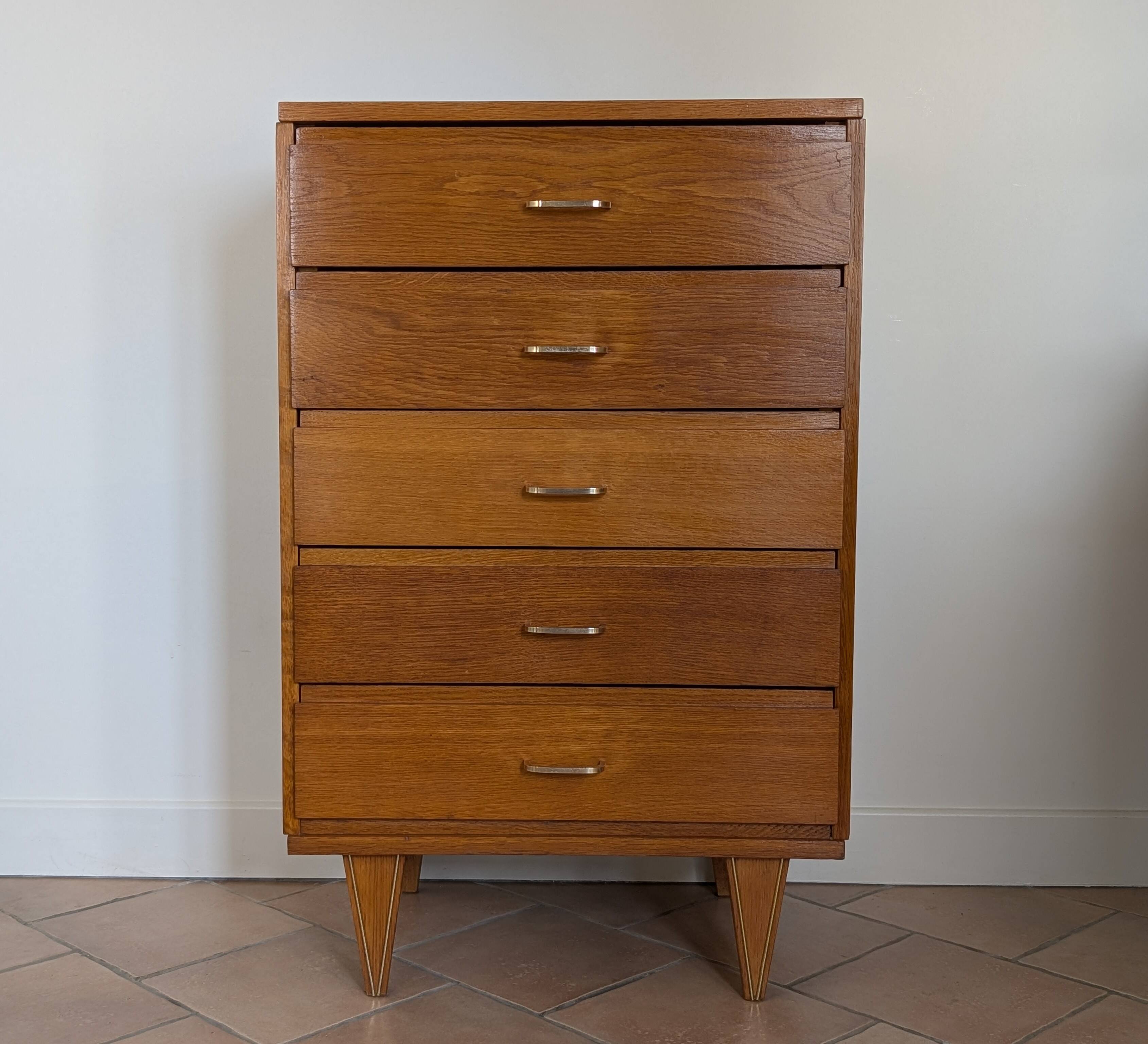 Vintage chest of drawers
