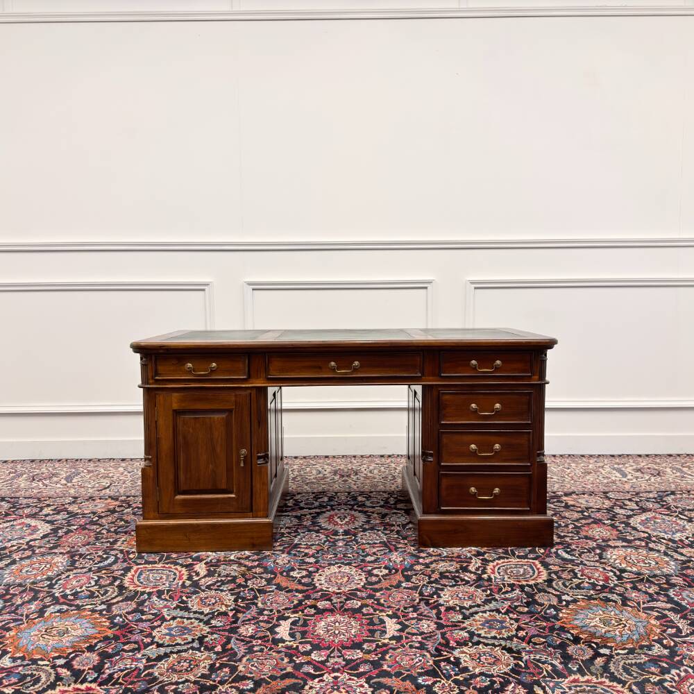 Classic English Chesterfield Desk