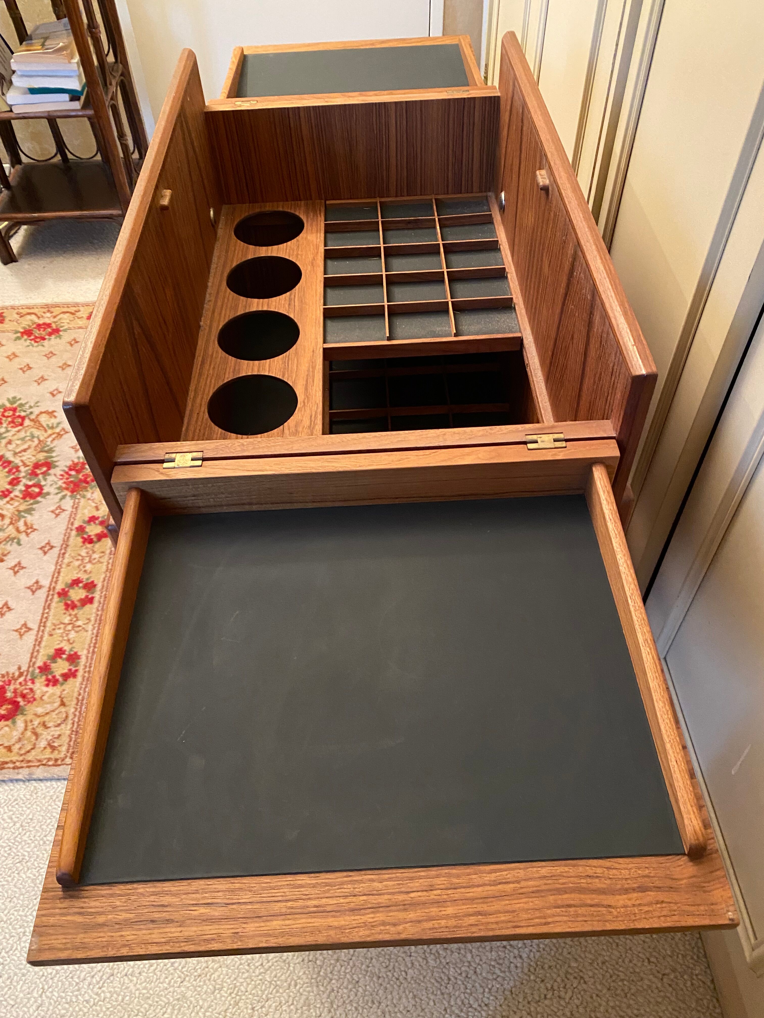Furniture wooden rolling bar box