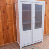 Armoire parisienne