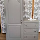 Asymmetrical wardrobe