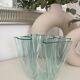 Vase mouchoir en plexi 1980