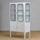 Armoire médicale en verre et fer vintage restaurée, années 1970
