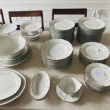 Bernardaud rare table service with platinum pattern art deco