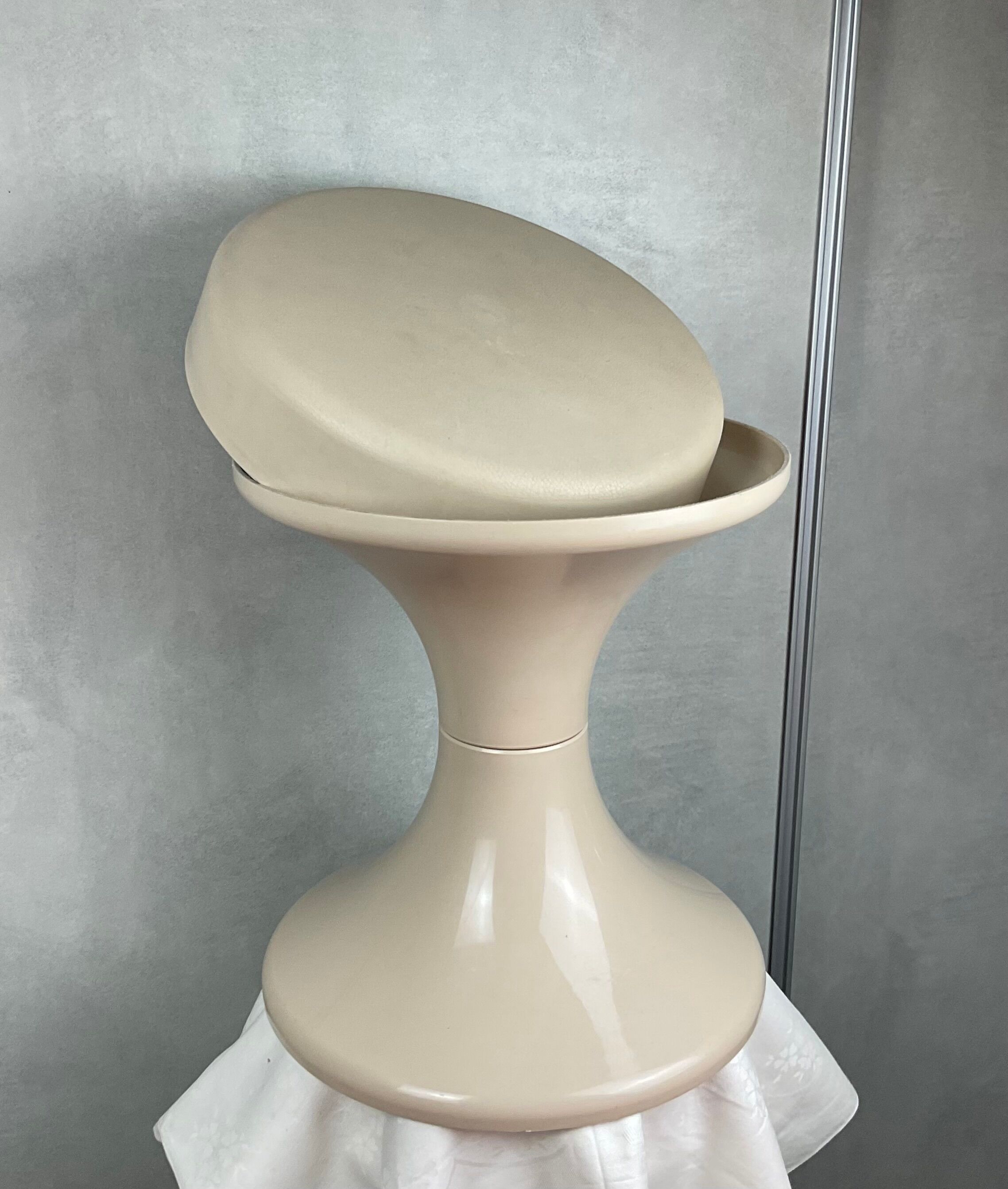 Vintage stool 70s