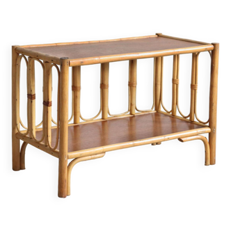 Vintage rectangular side coffee table in wood and rattan with magazine rack